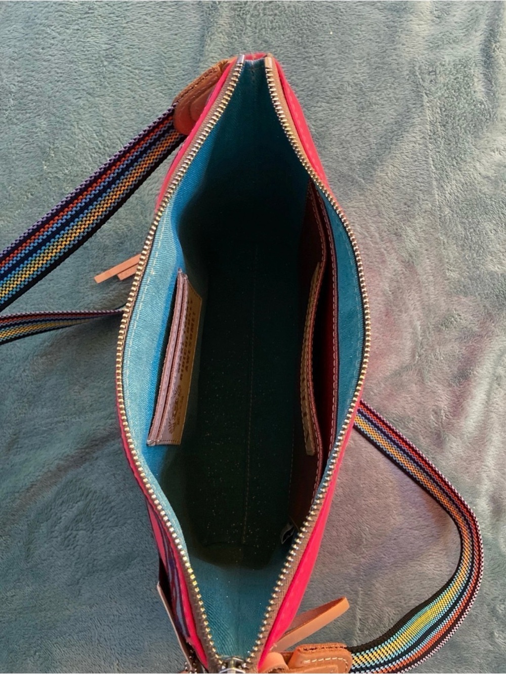 Crossbody CharlieDowntownConsuela Pink With Tags - Picture 5 of 9